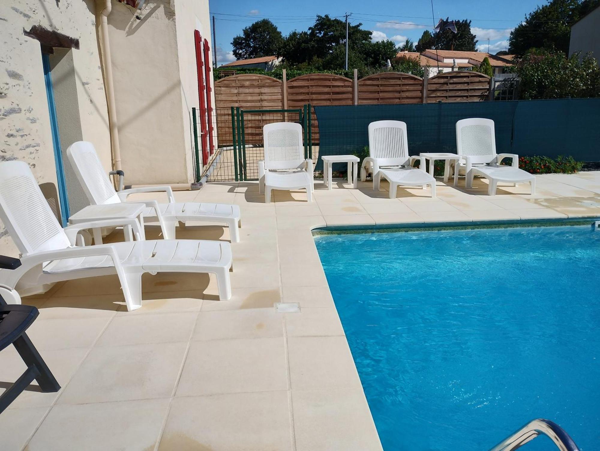 Les Poiriers Villa Saint-Pierre-du-Chemin ภายนอก รูปภาพ